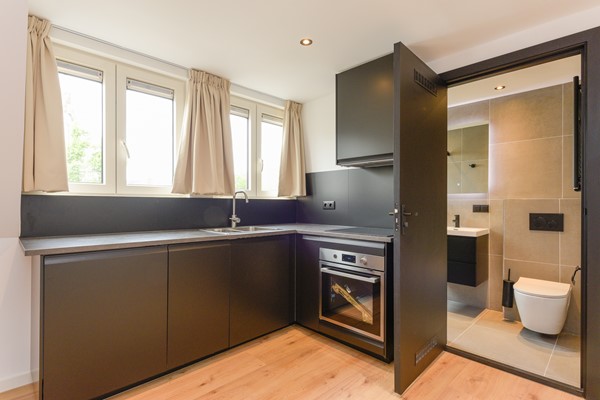 Medium property photo - 1e Middellandstraat, 3021 BE Rotterdam
